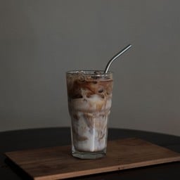 WHITE VANILLA