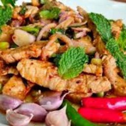 ร้านส้มตำบุญมา ตลาดนัดสองสิงห์มาร์เก็ต
