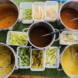 ร้านจ๊ะเอ๋ขนมจีนน้ำยา+อาหารตามสั่ง+ส้มตำ+น้ำปั่น