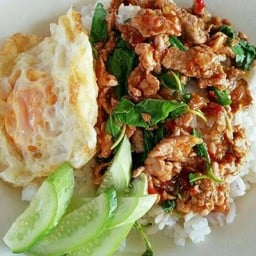 กะเพราหอมรสเลิศ