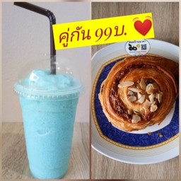 บลูเบอร์รี่ปั่น แก้วใหญ่ คู่ชินนามอลโรล