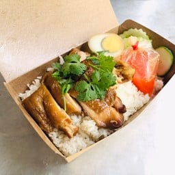 ข้าวไก่ตุ๋น