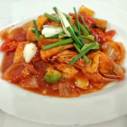 ผัดเปรี้ยวหวาน