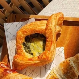 ครัวซองผักโขม