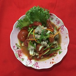 ยำหมูสับไข่แดง