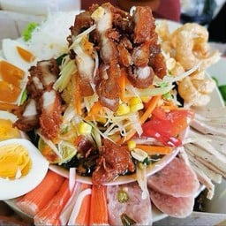 ตำถาดหมูกรอบ