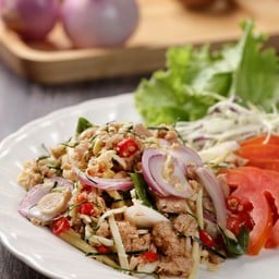 ยำปลาทูเจ