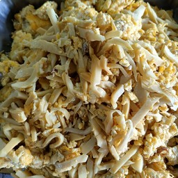 หน่อไม้ผัดไข่