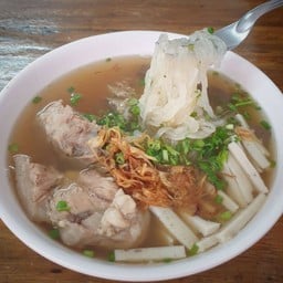 ก๋วยจั๊บญวนอุบลสูตรต้นตำหรับแท้ สาขาใหญ่
