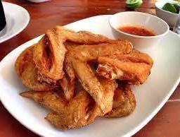ปีกไก่ทอดน้ำปลา 5 ชิ้น