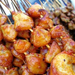 ร้านส้มตำปากแดงเจ๊หน่อย