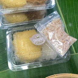 ข้าวเหนียวสังขยา +หน้าปลา ( 2 หน้ากล่องเล็ก )