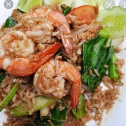 ข้าวผัดรถไฟกุ้ง