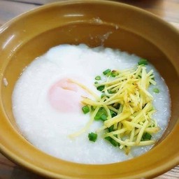 โจ๊กใส่ใข่ลวก(พิเศษ)