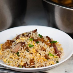 ข้าวผัดสามสหาย