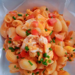 มักกะโรนีผัดซอสมะเขือเทศ (ไก่)