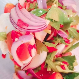 ยำไข่เค็ม