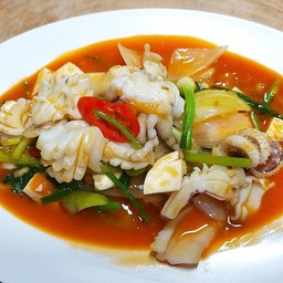 หมึกผัดไข่เค็ม