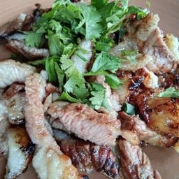 ร้านเนื้อย่างป้านึกบ้านยาง