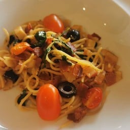 ผัดแห้งมาก เพิ่งทานแบบนี้ครั้งแรก อร่อยดีค่ะ