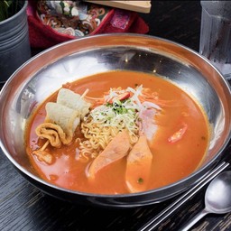 โอเด้ง รามยอน มาม่าเกาหลีำส้กรอกรวม