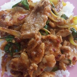 ผัดพริกเผาหมู