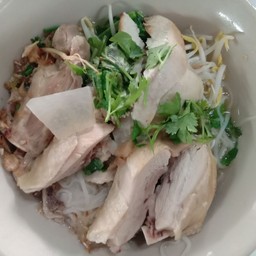 ก๋วยเตี๋ยวไก่