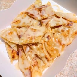 โรตีทอด ราดน้ำผึ้ง