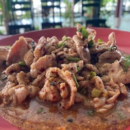 น้ำตกหมูชิ้น