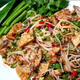 เมี่ยงปลาทู&ยำขนมจีนหมูยอ(ข้าวคุกปลาทูทอด+เครื่องเคียง) สุขสวัสดิ์1
