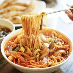 จัมปง บะหมี่ซุป ทะเล เล็ก
