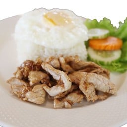 ข้าวราดหมูทอดกระเทียม