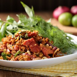 แหนมคลุก