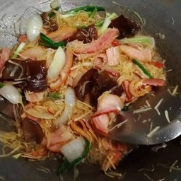 เบค่อนผัดขิง