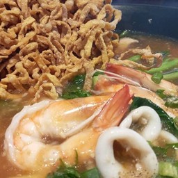 ราดหน้าทะเล