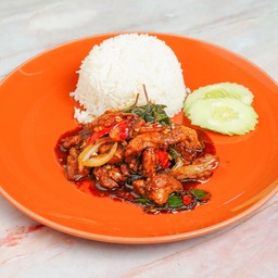 ข้าวกระเพราเนื้อสด