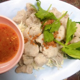 ปลากรายลวกจิ้ม