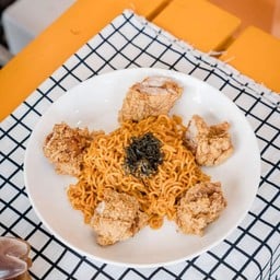 ไก่ทอด Chicken Love ไก่ทอด ไก่กรอบ แกงกะหรี่ อร่อยๆ