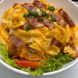 Creamy Omelet With Bacon On Rice - ข้าวไข่ข้นเบค่อน