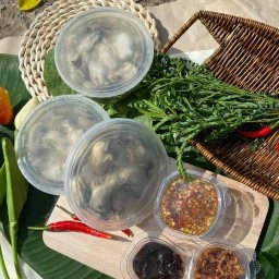 ร้านขานไข่ ข้าวไข่เจียว/กระเพรา/หอยนางรม