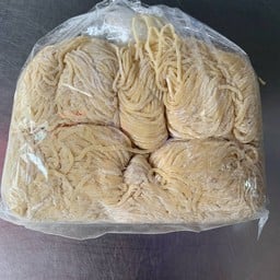 เส้นบะหมี่ดิบ บะหมี่ไข่ ครึ่ง กิโลกรัม