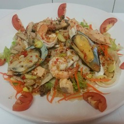 SPICY SEAFOOD SALAD