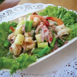 ยำก้านคะน้ากุ้งสด