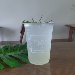 Yuzu soda (ยูซุโซดา)