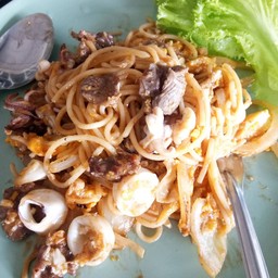 สปาเก็ตตี้ผัดซอสหมูทะเล