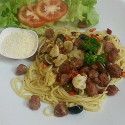 Spaghetti Aglio-olio-Peperoncino Salsicciotti