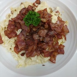 104 FETTUCCINE CARBONARA