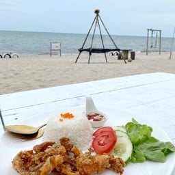 The Bay cafe & restaurant