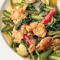 ผัดผักบุ้งเจ (กับข้าว) J morning glory with plant-based meat