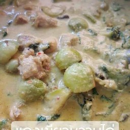 ขนมจีนแกงเขียวหวานไก่